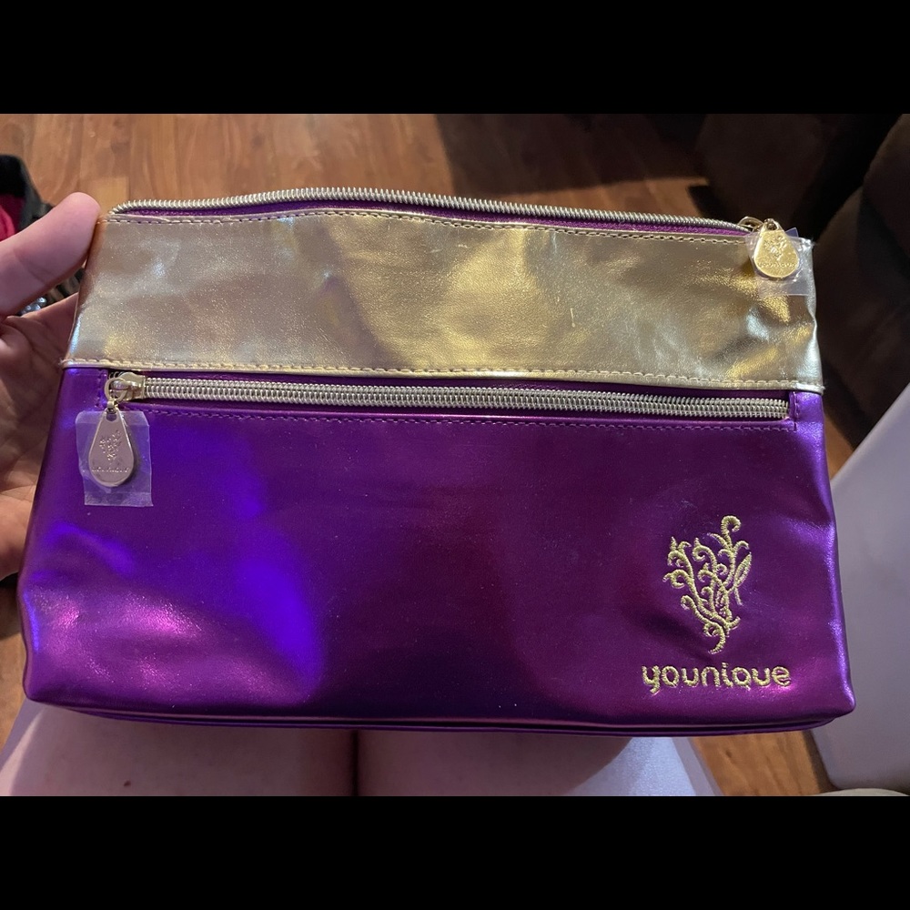 Younique bag